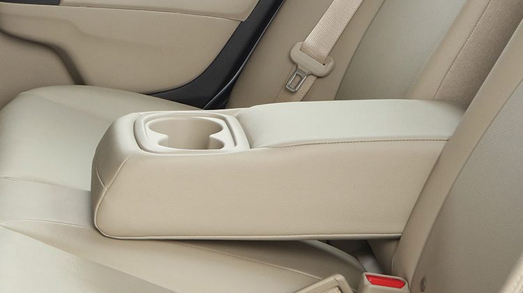 Rear-Seat-armrest-with-cupholder-4